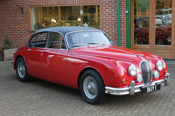 The ex-John Coombs Jaguar MK2 Saloon appeared on static display at Oulton Park