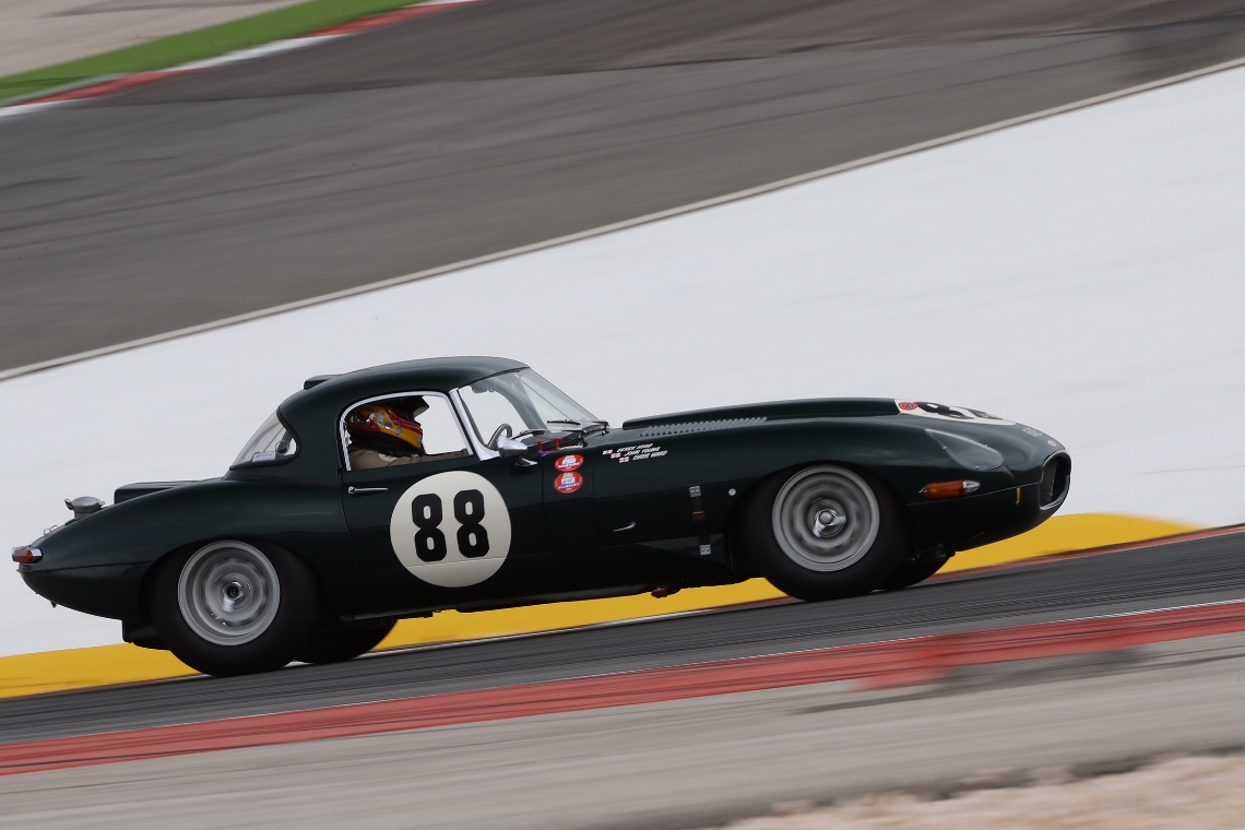 The Jaguar E-Type of Derek Hood, John Young and Chris Ward qualified in 2nd pkace ahead of Sunday's 2 hour GT & Sports Car Cup race.