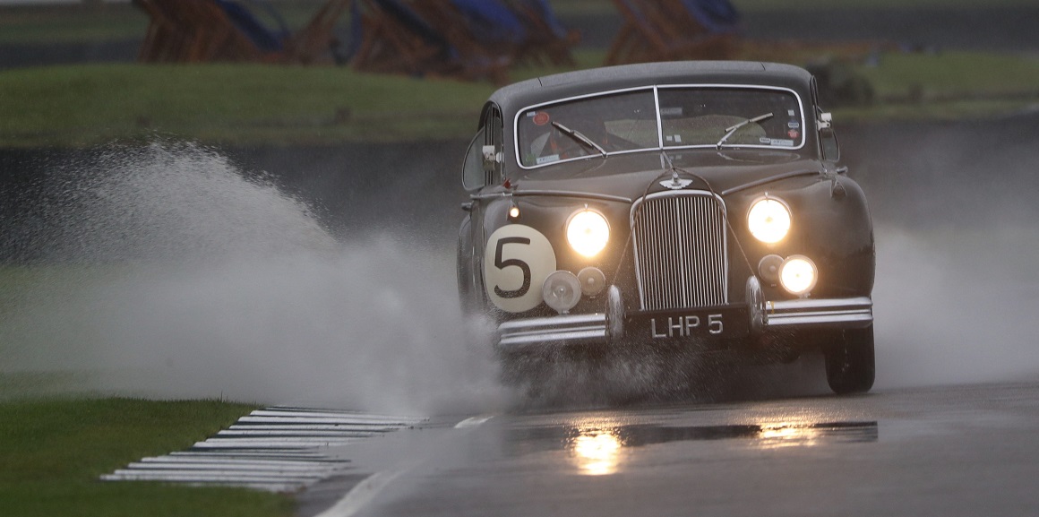 The Jaguar MKVII of Nicholas Minassian and Derek Hood fought its way through the treacherous weather conditions to complete two consistent qualifying session for the St. Mary's Trophy 
