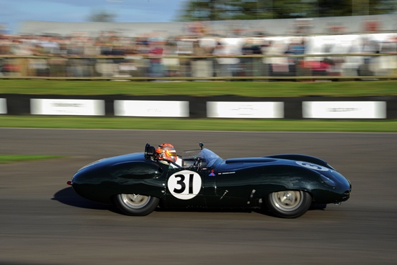The final race of the weekend, our Costin Lister was raced in the Sussex Trophy Race by Alex Buncombe.